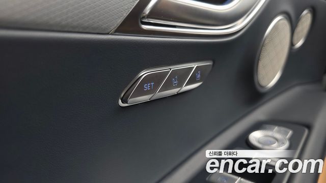 Genesis GV80 2023 — photo 31