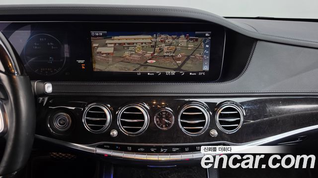 Mercedes-Benz S-Class 2019 — photo 18