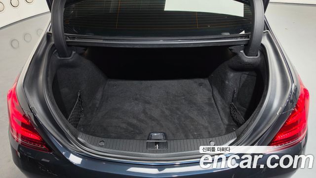 Mercedes-Benz S-Class 2019 — photo 25