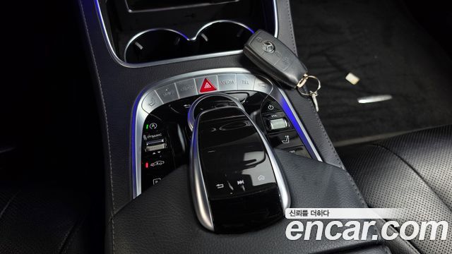 Mercedes-Benz S-Class 2019 — photo 26