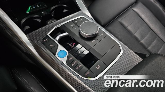 BMW i4 2024 — photo 12