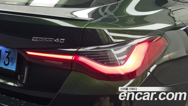 BMW i4 2024 — photo 9