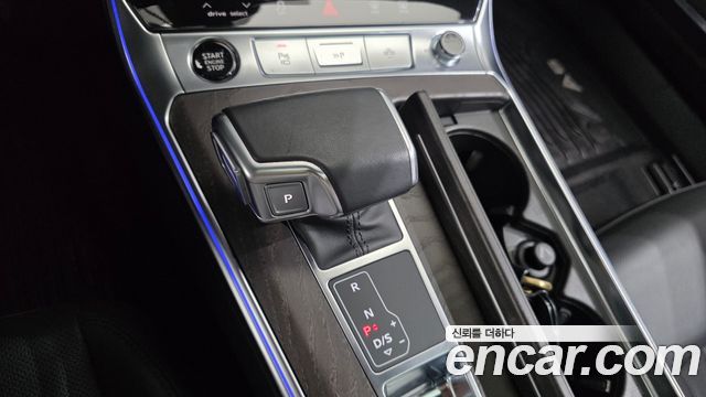 Audi A6 2022 — photo 9
