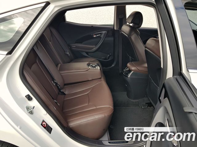 Hyundai Grandeur 2017 — photo 10