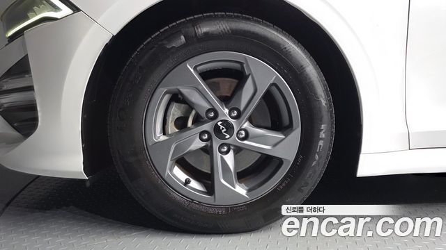 Kia K5 2022 — photo 5