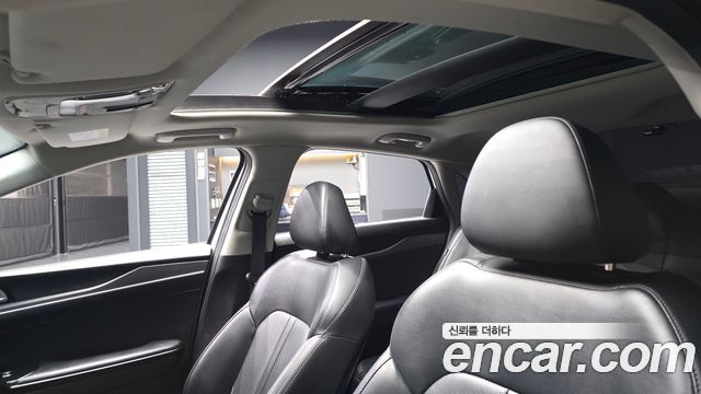 Kia K5 2022 — photo 18