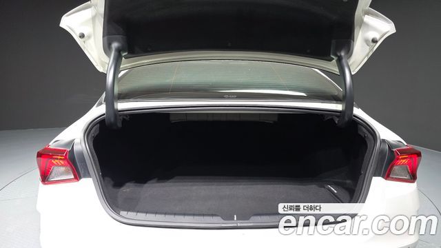 Kia K5 2022 — photo 20