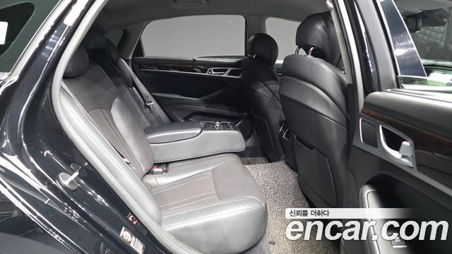 Hyundai Genesis 2016 — photo 18