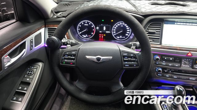 Hyundai Genesis 2016 — photo 19