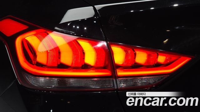 Hyundai Genesis 2016 — photo 9