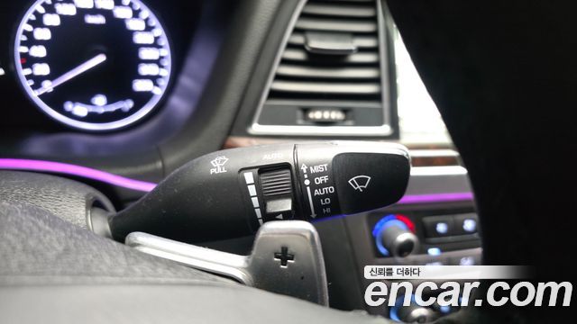 Hyundai Genesis 2016 — photo 28