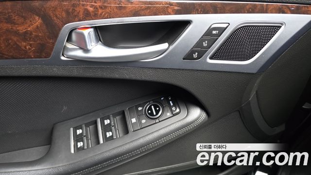 Hyundai Genesis 2016 — photo 30