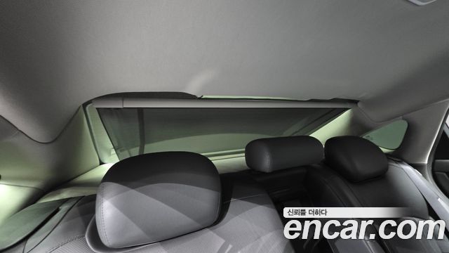 Hyundai Genesis 2016 — photo 32