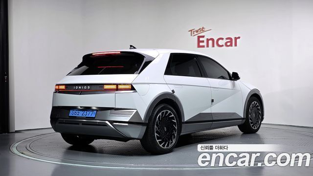 Hyundai Ioniq5 2022 — photo 2