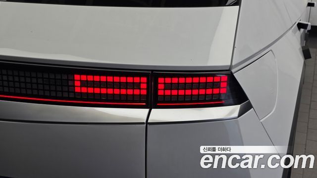 Hyundai Ioniq5 2022 — photo 9