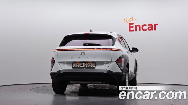 Hyundai Kona 2023 — photo 4