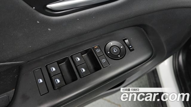 Hyundai Kona 2023 — photo 23