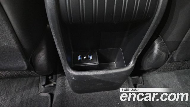 Hyundai Kona 2023 — photo 31