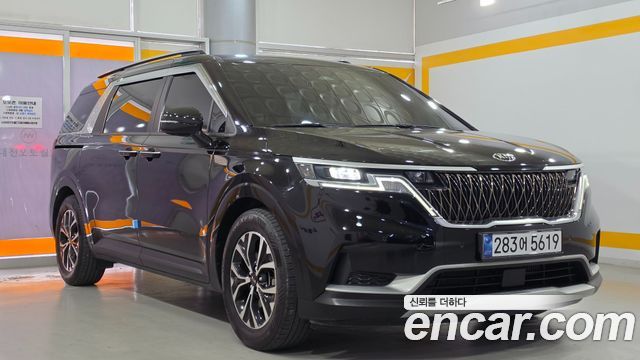 Kia Canival 2021 — photo 3
