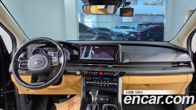Kia Canival 2021 — photo 7