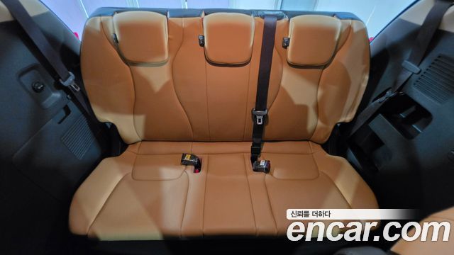 Kia Canival 2021 — photo 9