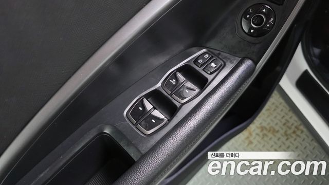 Hyundai Santafe 2017 — photo 16