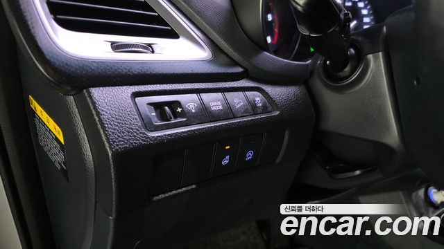 Hyundai Santafe 2017 — photo 18