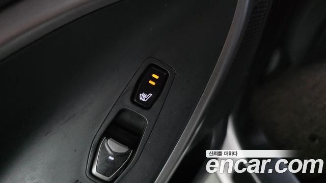 Hyundai Santafe 2017 — photo 19