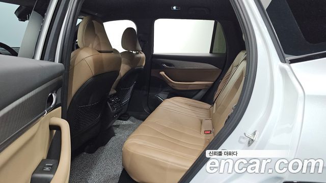 Renault Korea Grand Koleos 2025 — photo 12