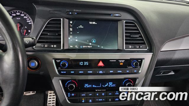 Hyundai Sonata 2016 — photo 19