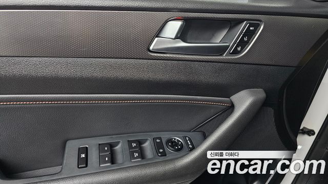 Hyundai Sonata 2016 — photo 24