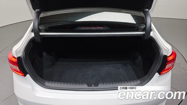 Hyundai Sonata 2016 — photo 26