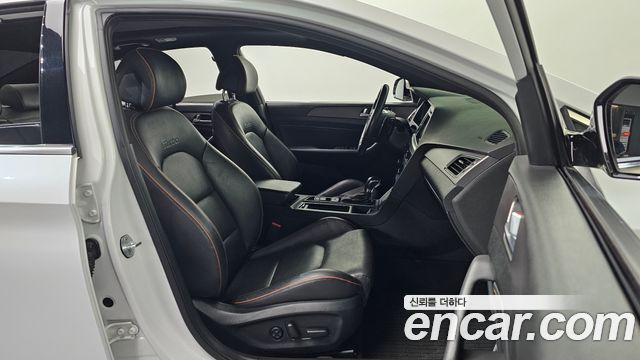 Hyundai Sonata 2016 — photo 16