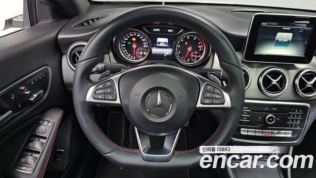 Mercedes-Benz CLA-Class 2018 — photo 19