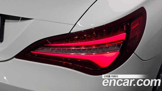 Mercedes-Benz CLA-Class 2018 — photo 9