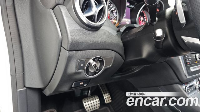 Mercedes-Benz CLA-Class 2018 — photo 30