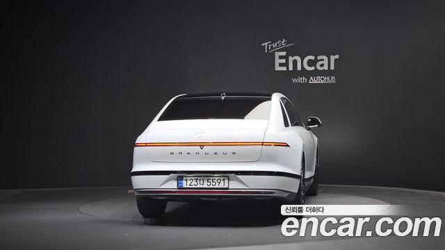 Hyundai Grandeur 2023 — photo 4