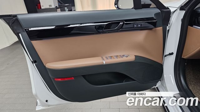 Hyundai Grandeur 2023 — photo 14