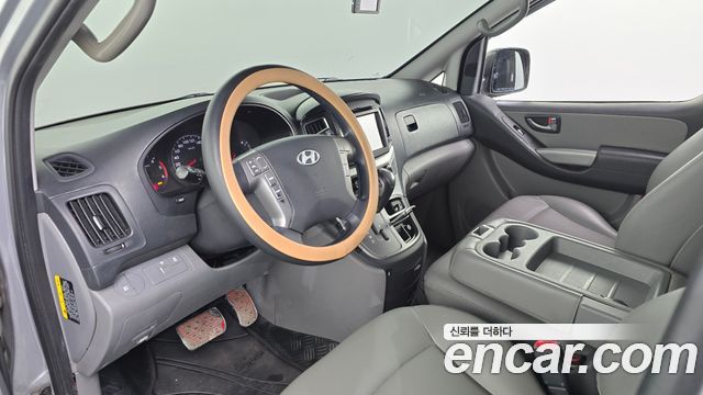 Hyundai Starex 2017 — photo 7
