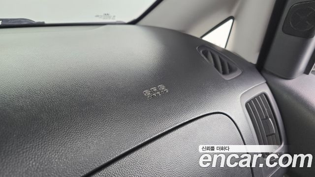 Hyundai Starex 2017 — photo 20