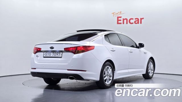 Kia K5 2011 — photo 2