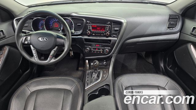 Kia K5 2011 — photo 7