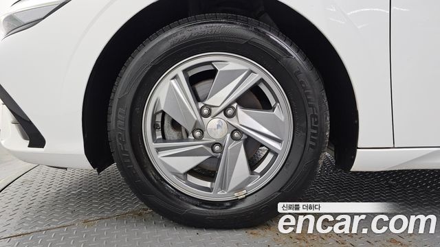 Hyundai AVANTE 2024 — photo 5