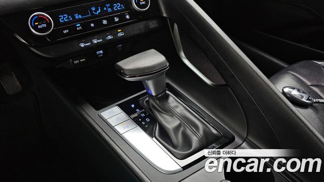 Hyundai AVANTE 2024 — photo 9