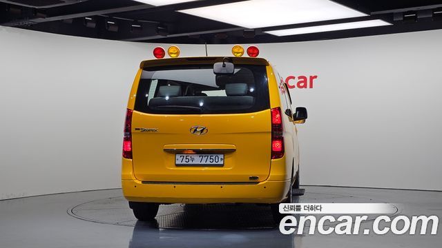 Hyundai Starex 2018 — photo 4
