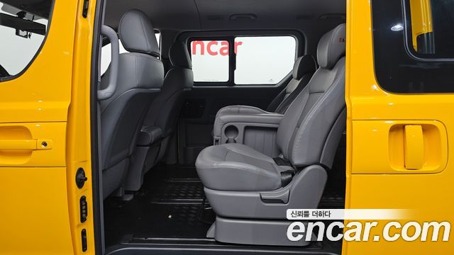 Hyundai Starex 2018 — photo 11