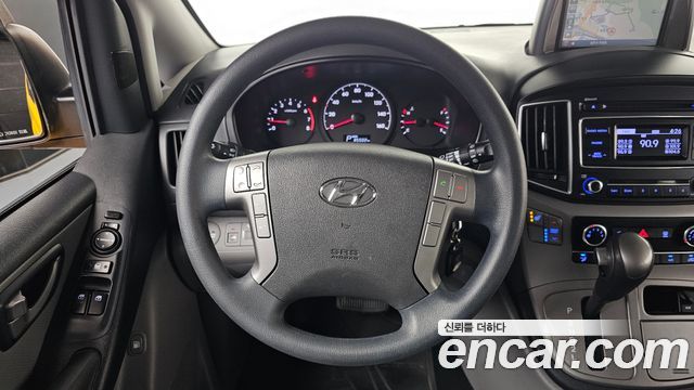 Hyundai Starex 2018 — photo 15