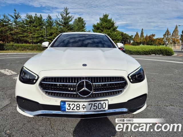 Mercedes-Benz E-Class 2021 — photo 1