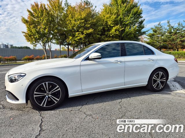 Mercedes-Benz E-Class 2021 — photo 2