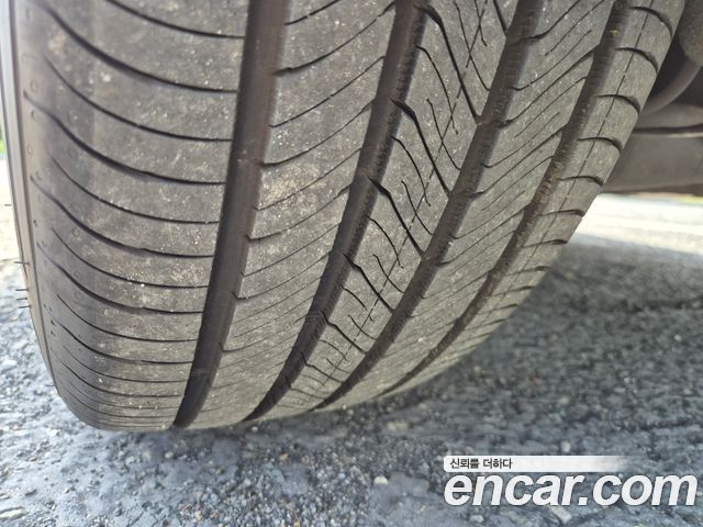 Mercedes-Benz E-Class 2021 — photo 20